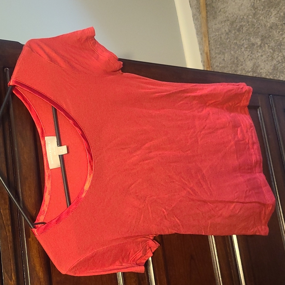 Banana Republic red T with shiny lined collar
